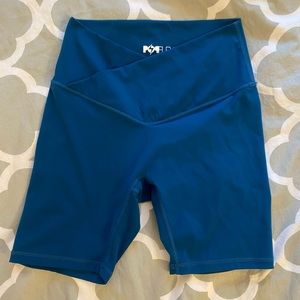 Crisscross Biker Short